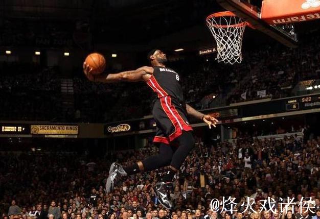 詹姆斯战斧劈扣领衔12月11日五佳球 詹姆斯战斧劈扣领衔12月11日五佳球